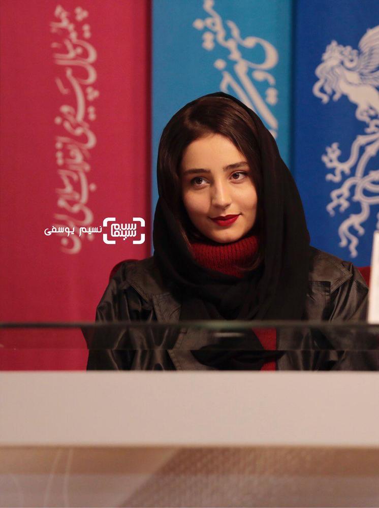 سها نیاستی در نشست خبری «سال دوم دانشکده من» در جشنواره فجر 37